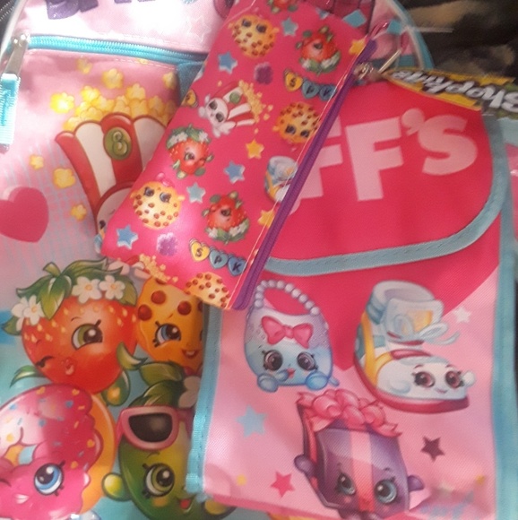 2 brand new Shopkin backpacks - Picture 2 of 4